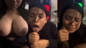 Ukhti Hijab Hitam Cantik Part 2 Live Kasur Toilet